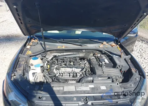 2014 Volkswagen Passat 1.8T Se z USA, uszkodzony, nr VIN 1VWBT7A30EC035240